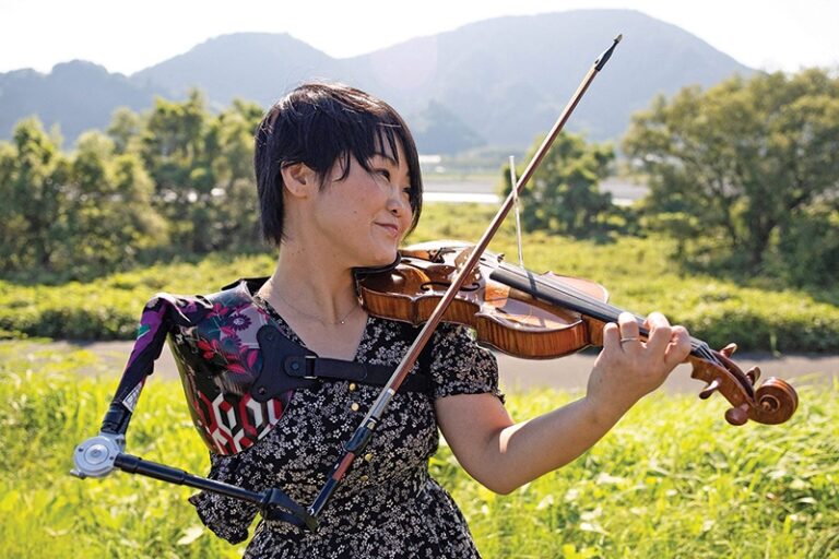 Manami Ito – The Miracle Inspiring Amputee Violinist That Had Judges In Tears