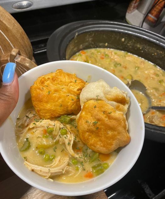 A Simple And Easy Chicken Pot Pie Soup That Your Whole Family Will Love