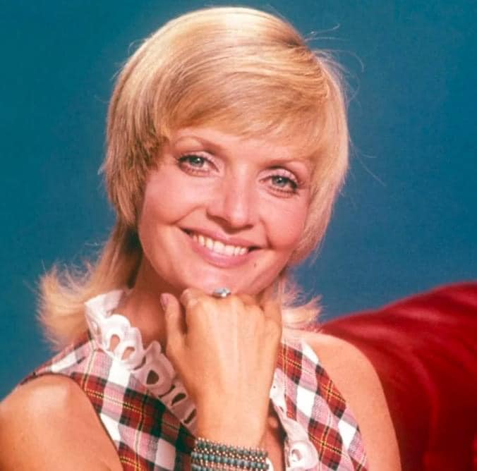 Florence Henderson, known as “America’s Mom” and a beloved star of “The Brady Bunch,” has died at the age of 82.