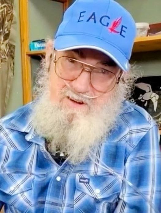 Prayers are sent for “Duck Dynasty” star Uncle Si Robertson