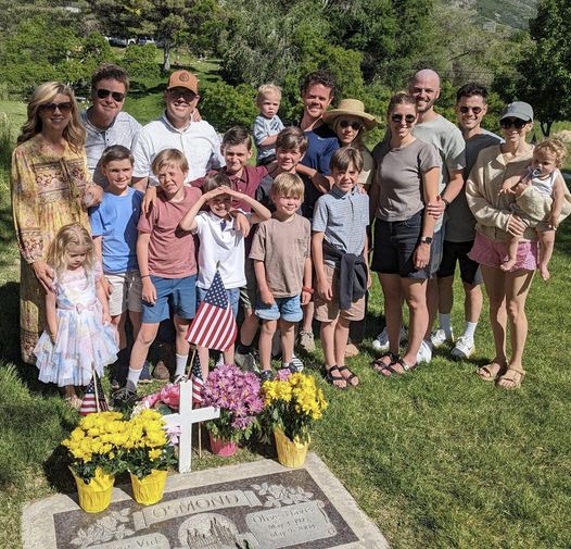 Donny Osmond posted a family picture – eagle-eyed fans immediately notice one small detail
