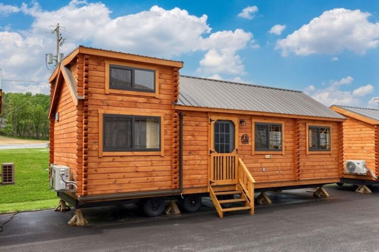 Check Out These Amazing Amish Log Cabins