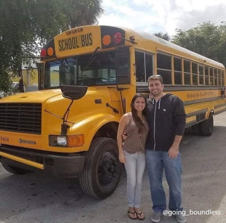 This Couple Converted an Old Bus Into A Home On Wheels