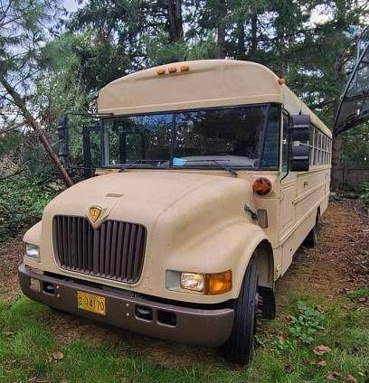 “From an Old Bus Into a Luxury Two-Story House”: A Young Couple Made a Plan And Carried It Out On Their Own!