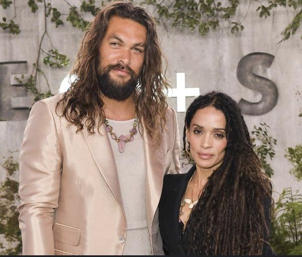 Less than a month after painful divorce, Jason Momoa, 44, “begging” star for a date – and you might recognize her