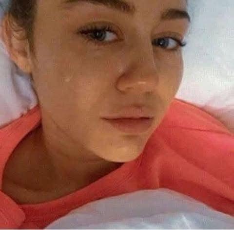 Miley Cyrus is in our thoughts and prayers as she mourns her awful loss.